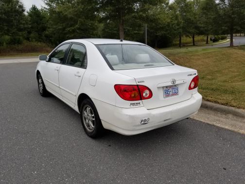 White 2003 Toyota Corolla LE